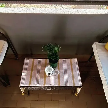 Daire Udoban ,dvosobni Apartman,106m2! *